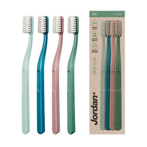 Jordan ® | Brosse à dents manuelle Green Clean | Brosse à dents durable primée fabriquée à partir de matériaux recyclés | Écologique | Design scandinave | Poils doux | Couleur mixte | Pack 4 unités
